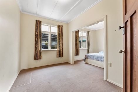 Photo of property in 83 Wood Street, Takaro, Palmerston North, 4410