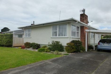 Photo of property in 36 Maui Pomare Street, Blockhouse Bay, Auckland, 0600