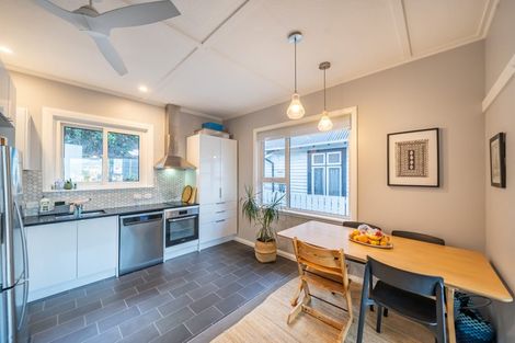 Photo of property in 26 Queens Drive, Kilbirnie, Wellington, 6022