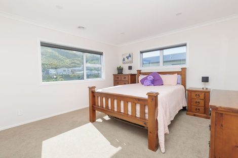Photo of property in 33 Rochdale Drive, Churton Park, Wellington, 6037