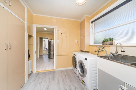 Photo of property in 7 Innes Place, Roslyn, Palmerston North, 4414