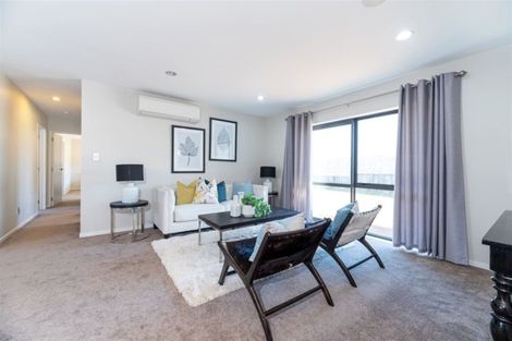 Photo of property in 7 Kahika Grove, Huapai, Kumeu, 0810
