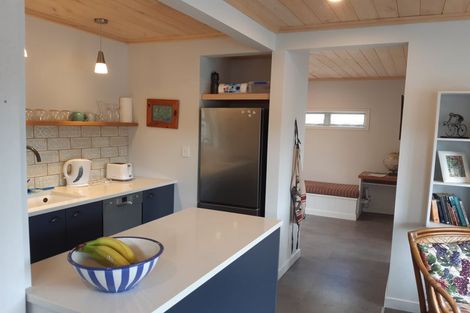 Photo of property in 10 Alexander Road, Raumati Beach, Paraparaumu, 5032