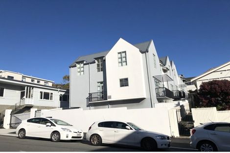 Photo of property in 3/28 Majoribanks Street, Mount Victoria, Wellington, 6011