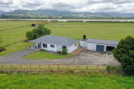 Photo of property in 40 Old Ferry Road, Orongo, Thames, 3574