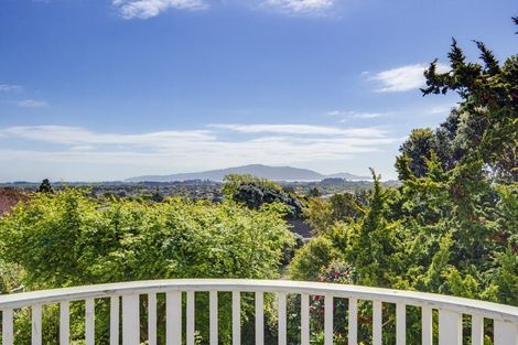 Photo of property in 107 Winara Avenue, Waikanae, 5036