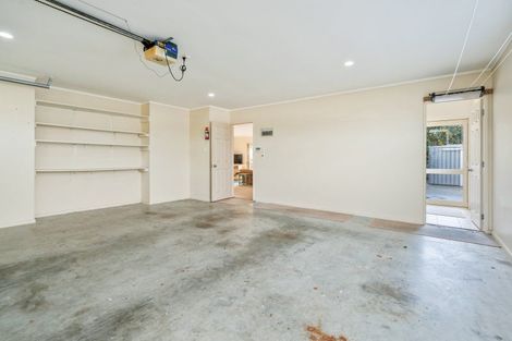 Photo of property in 22 Bermuda Place, One Tree Point, 0118