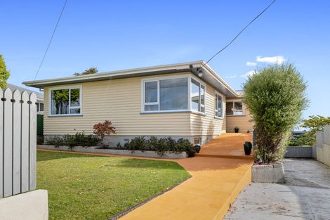 Photo of property in 468 Carrington Street, Upper Vogeltown, New Plymouth, 4310