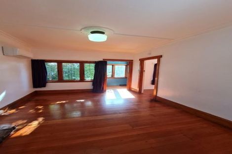 Photo of property in 100 Nairn Street, Mount Cook, Wellington, 6011