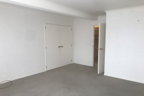 Photo of property in 4/28 Third Avenue, Tauranga, 3110