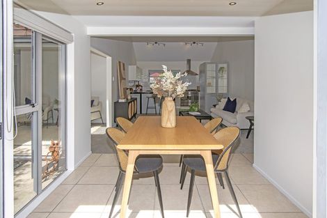 Photo of property in 2/11 Mclellan Place, Ilam, Christchurch, 8041