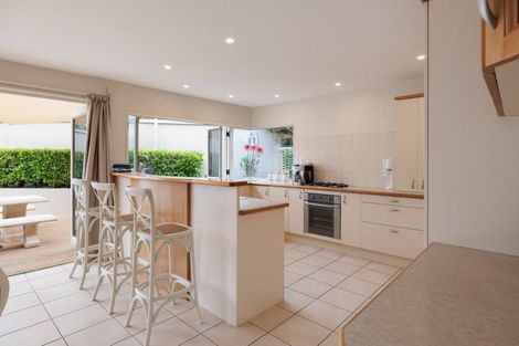 Photo of property in 2 Sissinghurst Court, Bethlehem, Tauranga, 3110