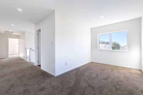 Photo of property in 49 Sari Place, Massey, Auckland, 0614