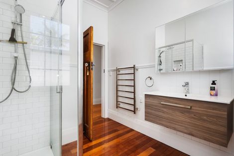 Photo of property in 16 Wolfe Street, Regent, Whangarei, 0112