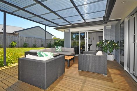 Photo of property in 9 Magnolia Lane, Kaukapakapa, Helensville, 0875