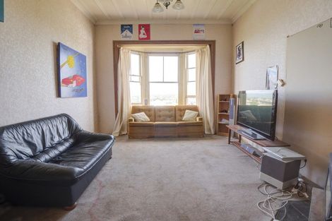 Photo of property in 30 Colenso Avenue, Hospital Hill, Napier, 4110