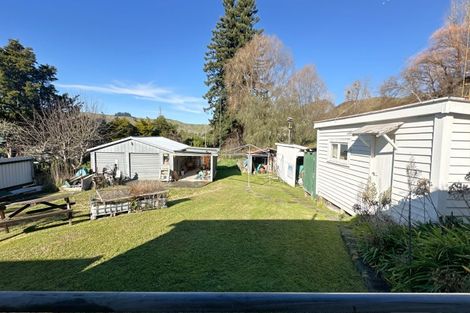 Photo of property in 3 Waitipapa Road, Hunterville, 4730