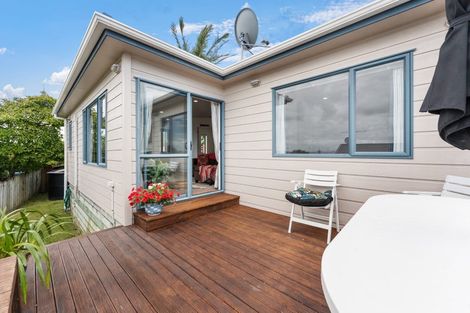 Photo of property in 2a Sycamore Drive, Sunnynook, Auckland, 0620