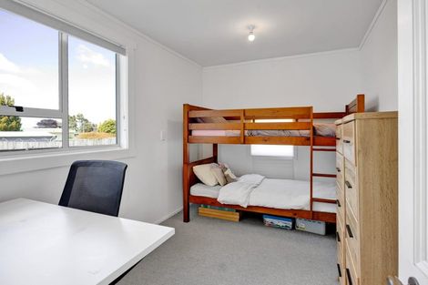 Photo of property in 9 Preston Street, Eltham, 4322