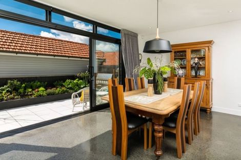 Photo of property in 15 Cochrane Road, Hobsonville, Auckland, 0616