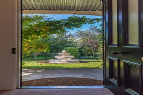 Photo of property in 326 Heatherlea Road East, Levin, 5571