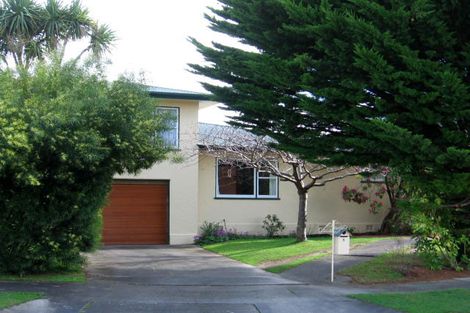 Photo of property in 5 Anzio Place, Awapuni, Palmerston North, 4412