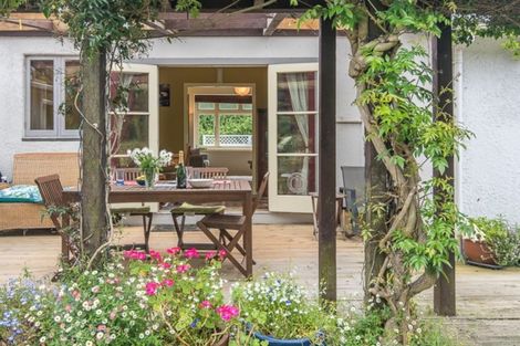 Photo of property in 28 Wellington Road, Paekakariki, 5034