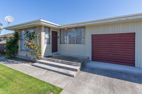 Photo of property in 2/4 Quinton Place, Bishopdale, Christchurch, 8053