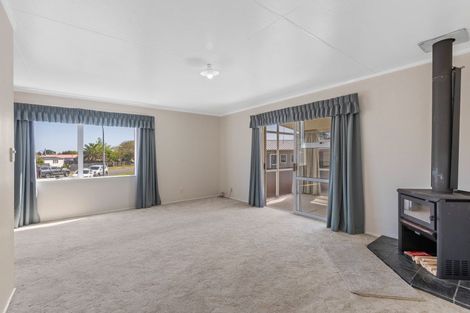 Photo of property in 29/1 Silvan Place, Bell Block, New Plymouth, 4312