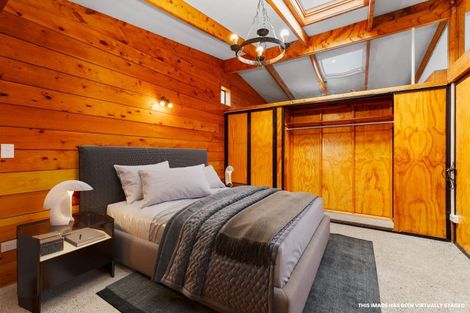 Photo of property in 102 Seaview Road, Paraparaumu Beach, Paraparaumu, 5032