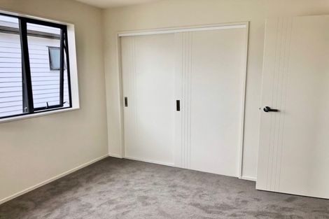 Photo of property in 17 Toanui Road, Hobsonville, Auckland, 0616