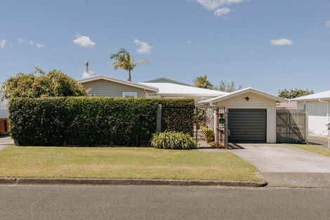 Photo of property in 10 Short Street, Otumoetai, Tauranga, 3110