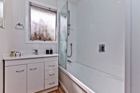 Photo of property in 53 Awaruku Road, Torbay, Auckland, 0630