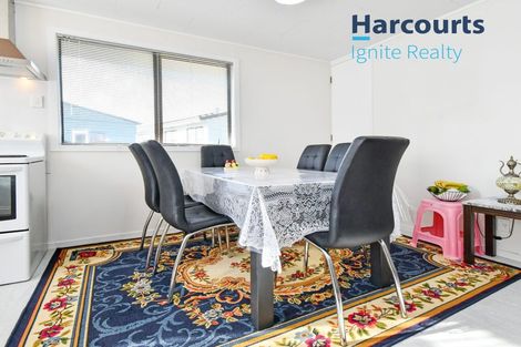 Photo of property in 1/17 Secretariat Place, Randwick Park, Auckland, 2105