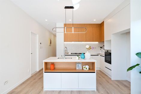 Photo of property in 38 Whakairo Crescent, Gulf Harbour, Whangaparaoa, 0930