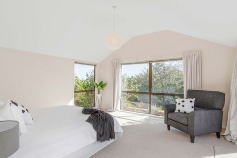 Photo of property in 224 Mount Pleasant Road, Mount Pleasant, Christchurch, 8081