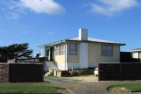 Photo of property in 10 Matatiro Street, Titahi Bay, Porirua, 5022