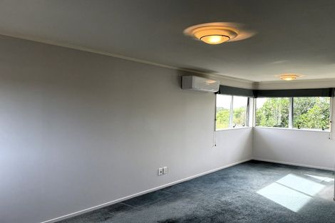 Photo of property in 106 Sturges Road, Henderson, Auckland, 0612