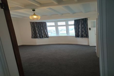 Photo of property in 145 Rongotai Road, Kilbirnie, Wellington, 6022