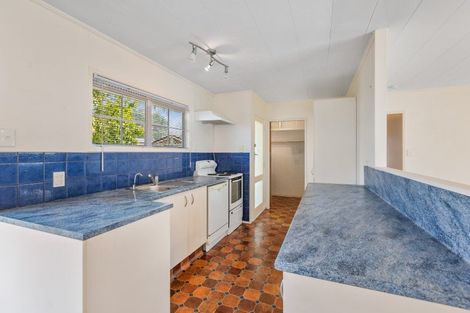 Photo of property in 11 Konini Place, Hawera, 4610