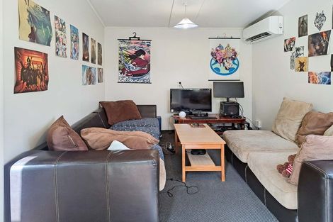 Photo of property in 42 Pokohiwi Road, Normandale, Lower Hutt, 5010
