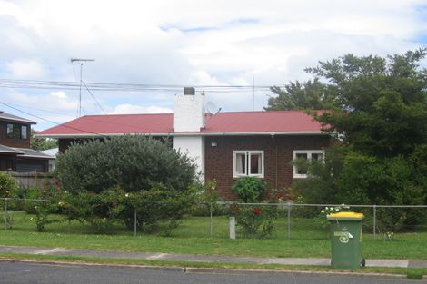 Photo of property in 2/69 Nile Road, Milford, Auckland, 0620