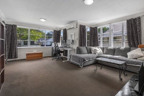 Photo of property in 89 Waddington Drive, Naenae, Lower Hutt, 5011
