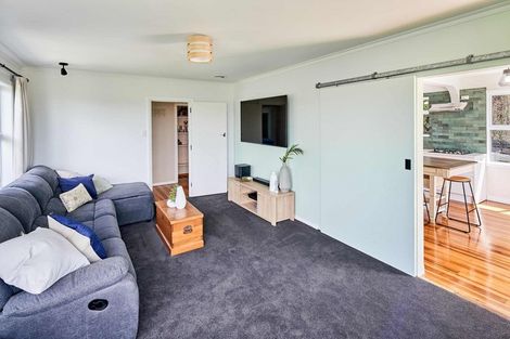 Photo of property in 10 Monowai Road, Johnsonville, Wellington, 6037