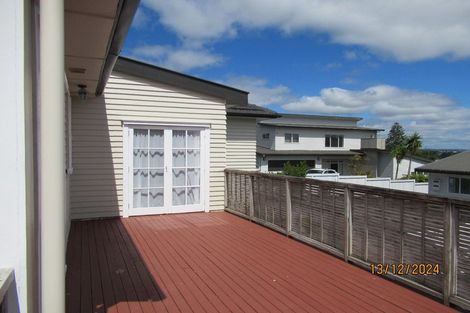 Photo of property in 1/15 Gilfillan Street, Blockhouse Bay, Auckland, 0600