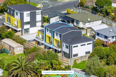 Photo of property in 6/43b Waimumu Road, Massey, Auckland, 0614