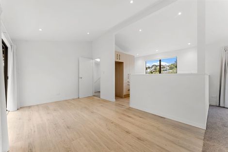 Photo of property in 52a D'oyly Drive, Stanmore Bay, Whangaparaoa, 0932