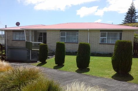 Photo of property in 8 Norwich Avenue, Spotswood, New Plymouth, 4310