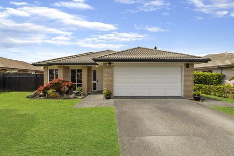 Photo of property in 34 Stranraer Crescent, Wattle Downs, Auckland, 2103