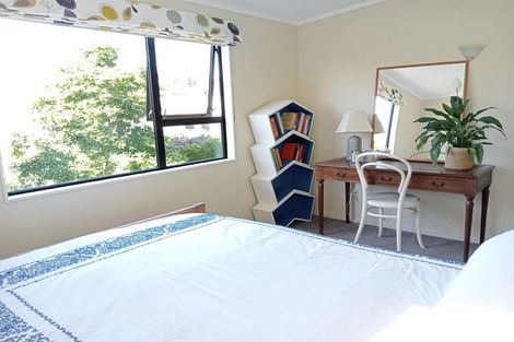 Photo of property in 18 Richmond Avenue, Richmond Heights, Taupo, 3330